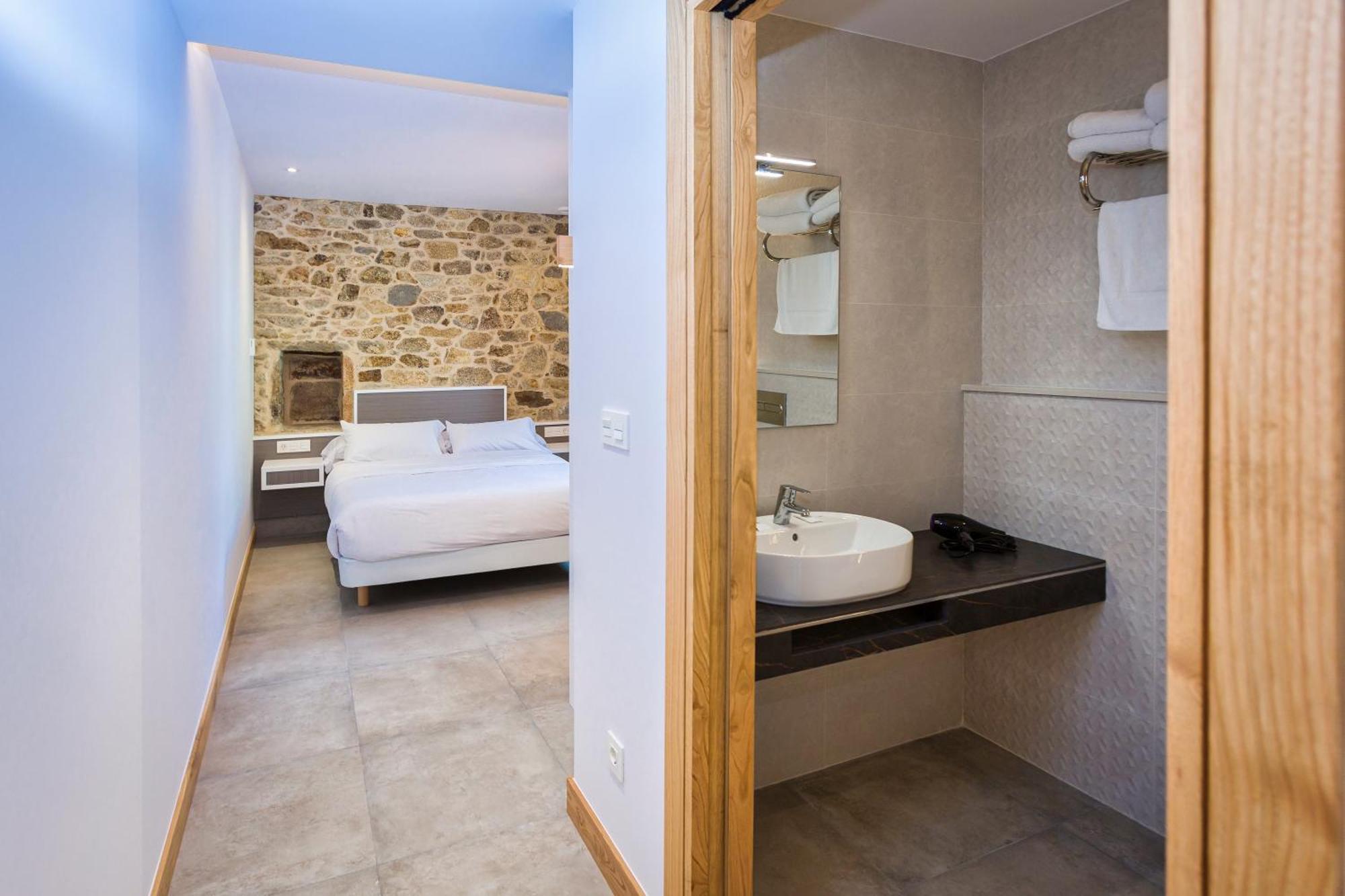 A De Lucia Hotel Quintans Bagian luar foto