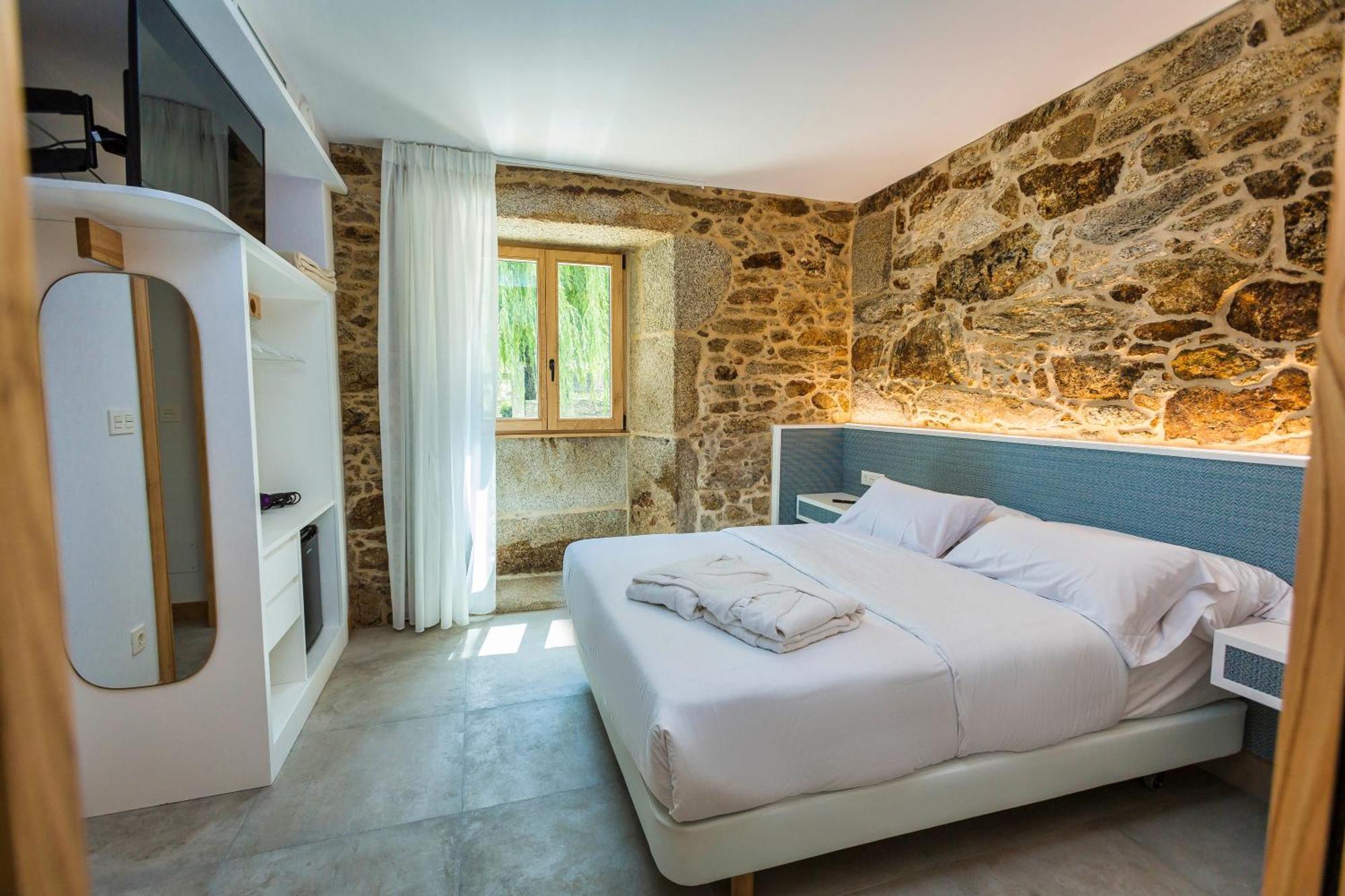 A De Lucia Hotel Quintans Bagian luar foto