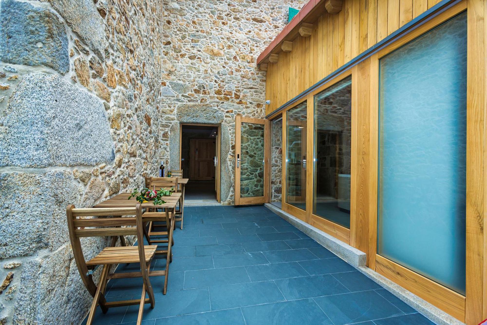 A De Lucia Hotel Quintans Bagian luar foto